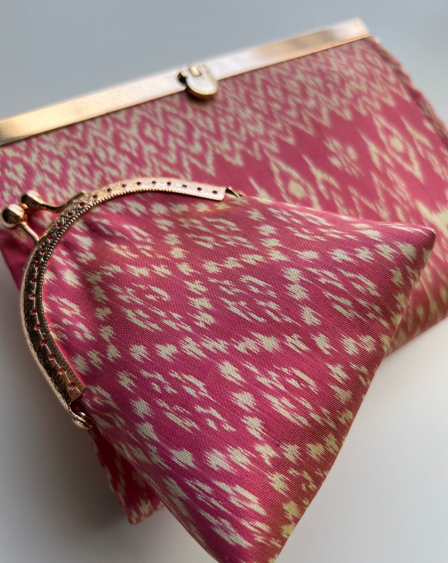 Purse/Clutch+Coin Pouch || Soft Pink Houl (Khmer Silk)