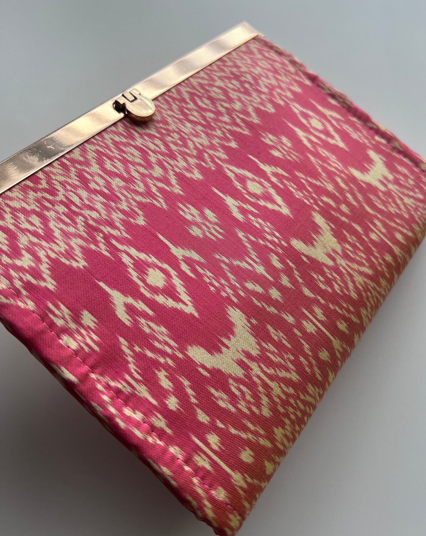 Purse/Clutch+Coin Pouch || Soft Pink Houl (Khmer Silk)