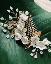 Load image into Gallery viewer, White Floral Hair Piece

